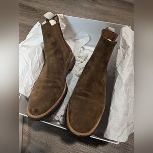 Common Projects Chelsea boots